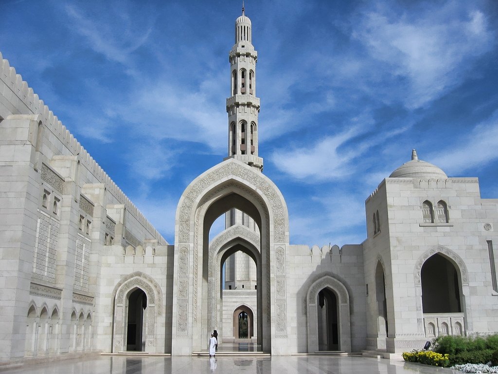 Sultan Qaboos Grand Mosque in Muscat -  Oman (arch)